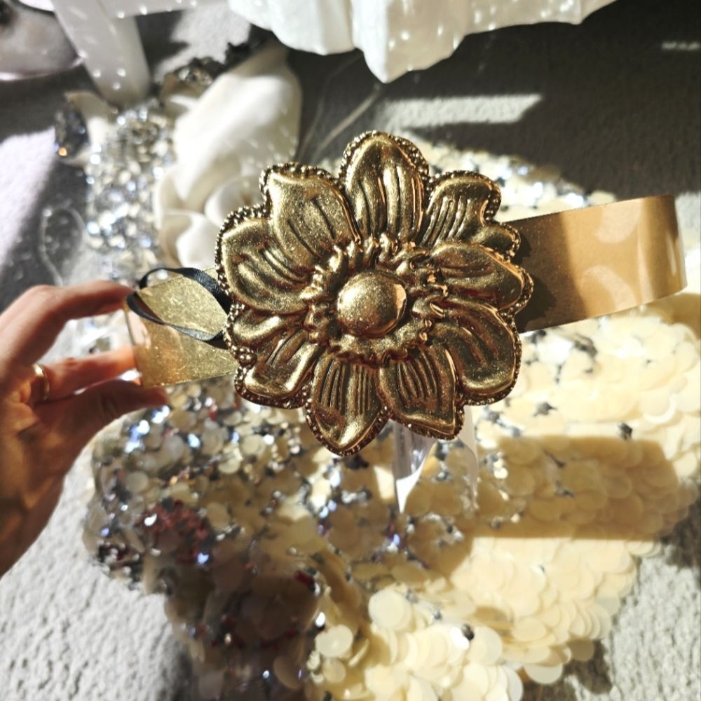 Nwt Zara BLOGGER'S FAVE! Zara Gold Metal Flower Belt NWT Size 30